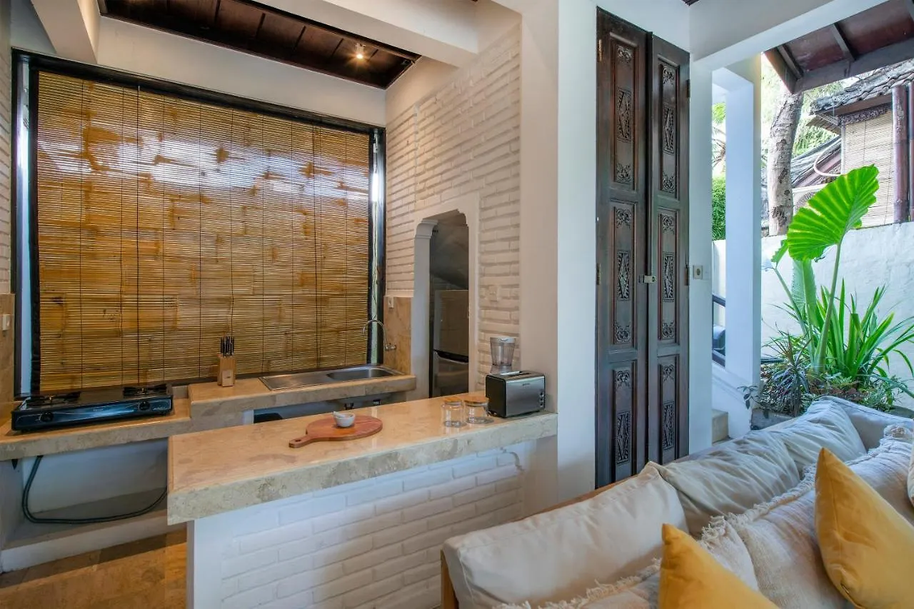 Villa Lunacasa, Modern Comfort In Balinese Style, 500M To Beach Seminyak