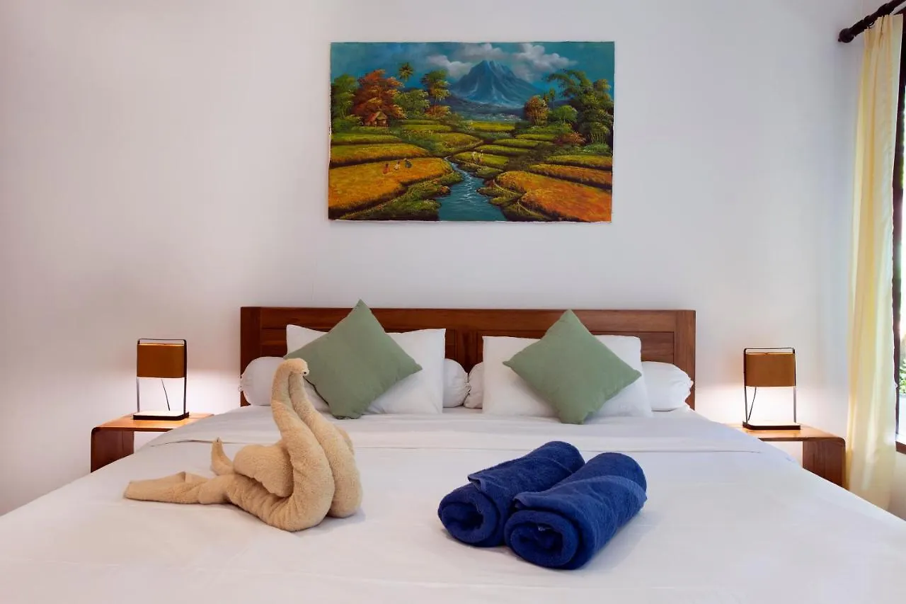 Villa Lunacasa, Modern Comfort In Balinese Style, 500M To Beach Seminyak   Seminyak (Bali)
