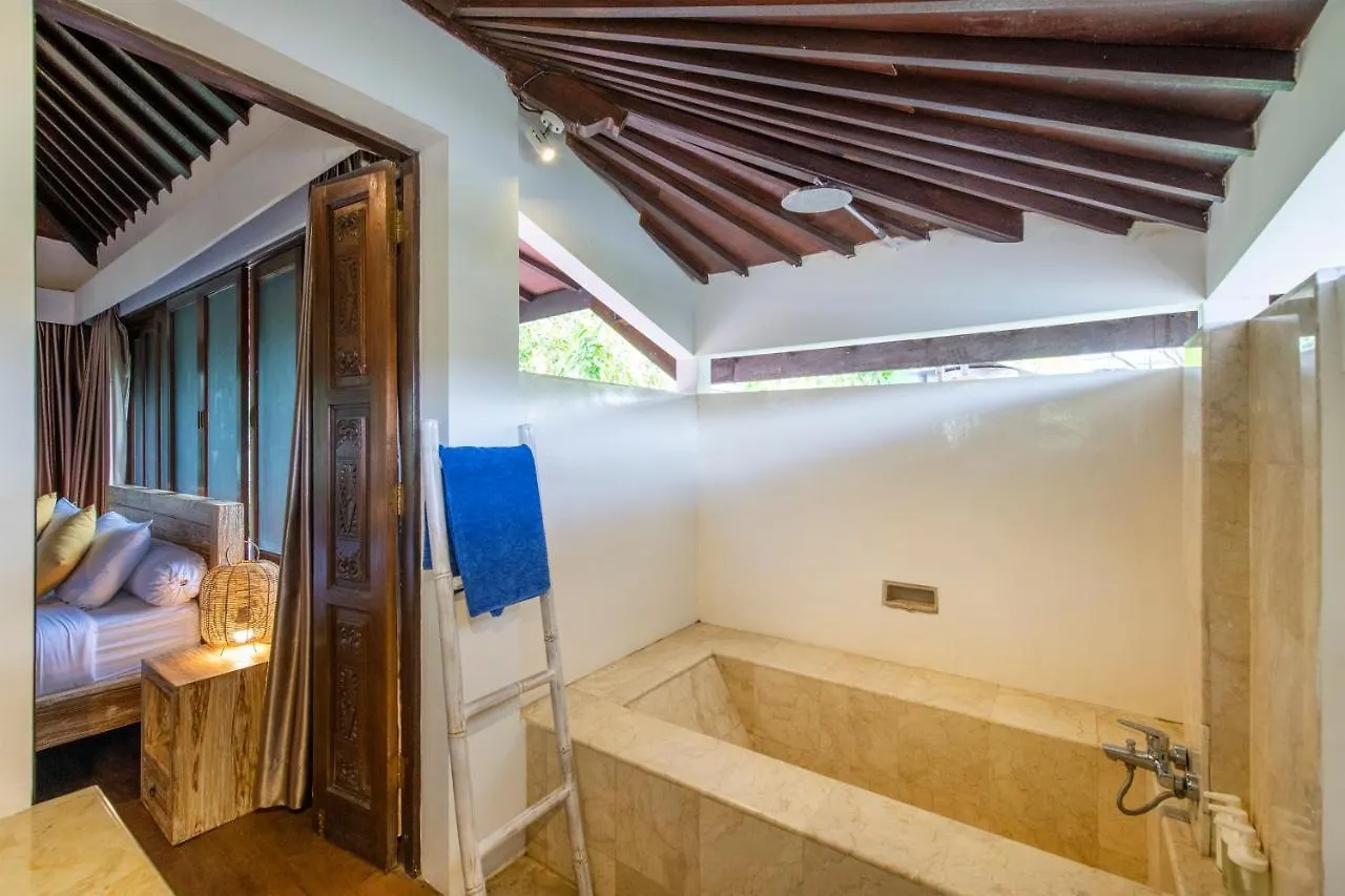 Villa Lunacasa, Modern Comfort In Balinese Style, 500M To Beach Seminyak  Indonesia